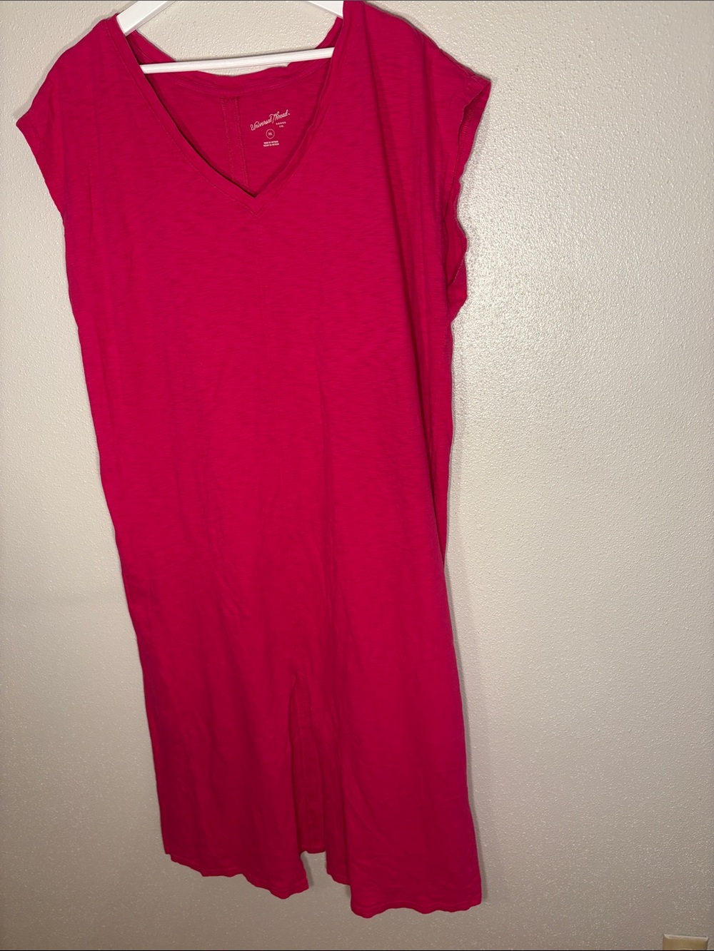 Universal Thread V-Neck dress Sleeveless in Bright Pink